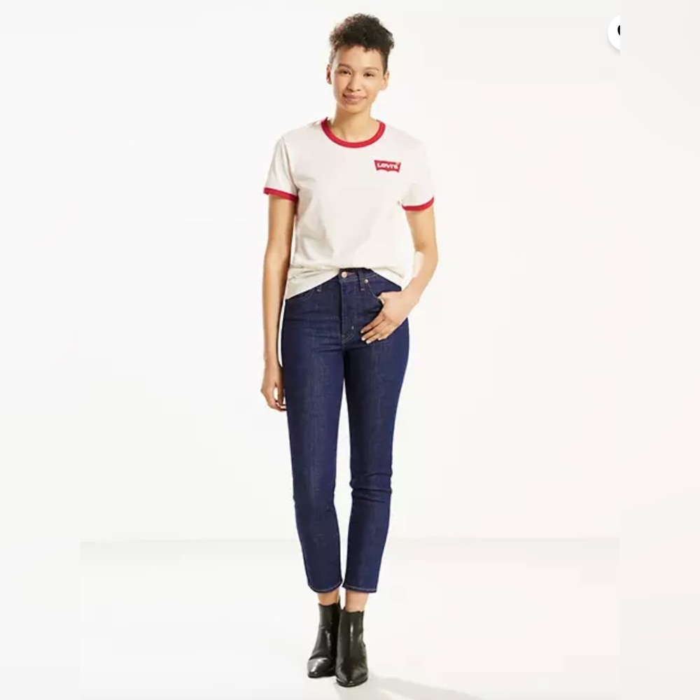 NWT Women's Levi's Cropped Jeans